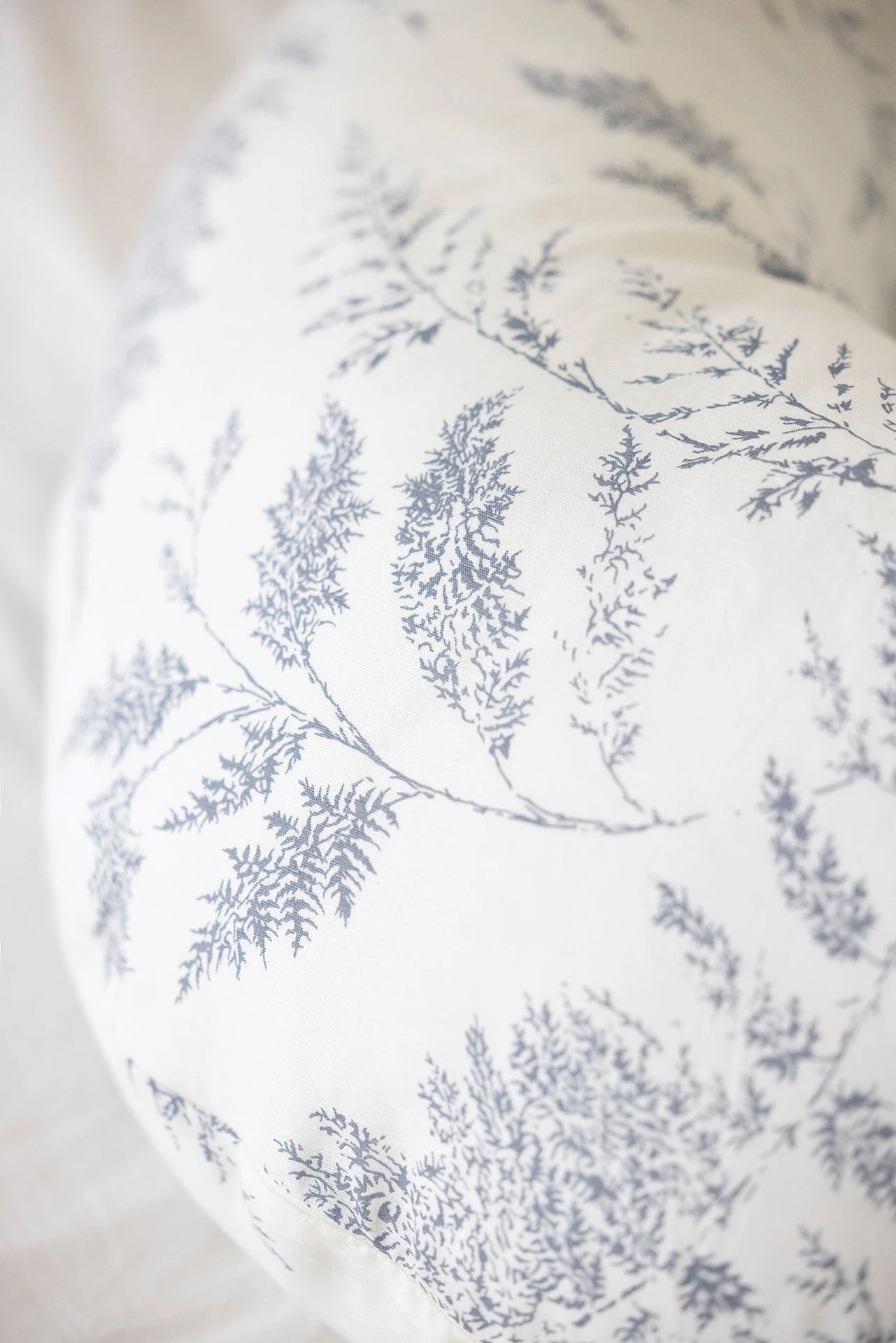 Coussin De Maternité - Feuillage 4 Coussin De Maternité - Feuillage – Image 2