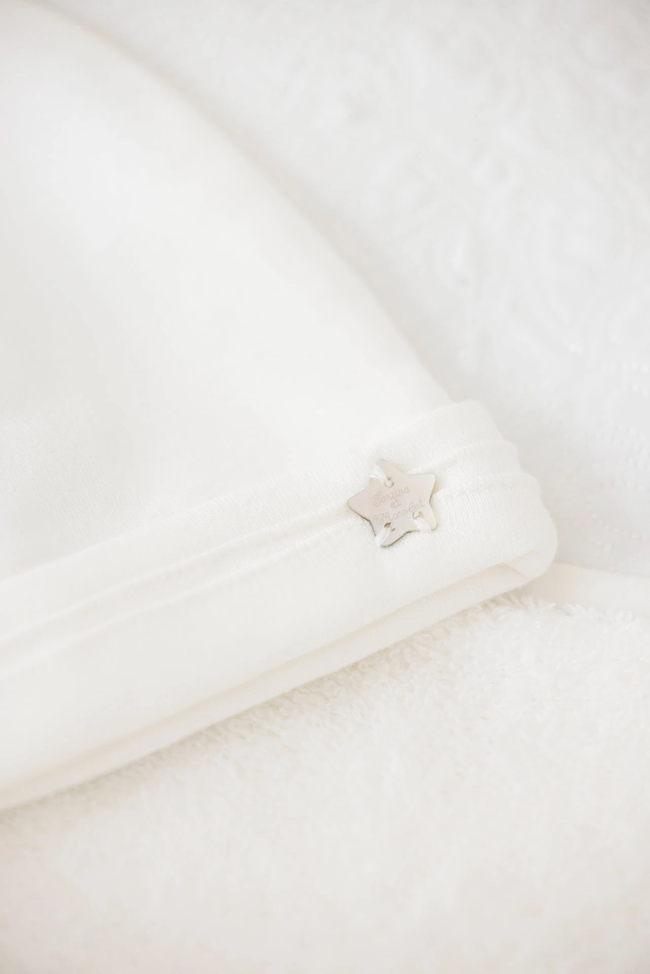 Bonnet - Délicatesse Nacre 3 Bonnet - Délicatesse Nacre