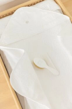 Cape De Bain - Monogramme Blanc