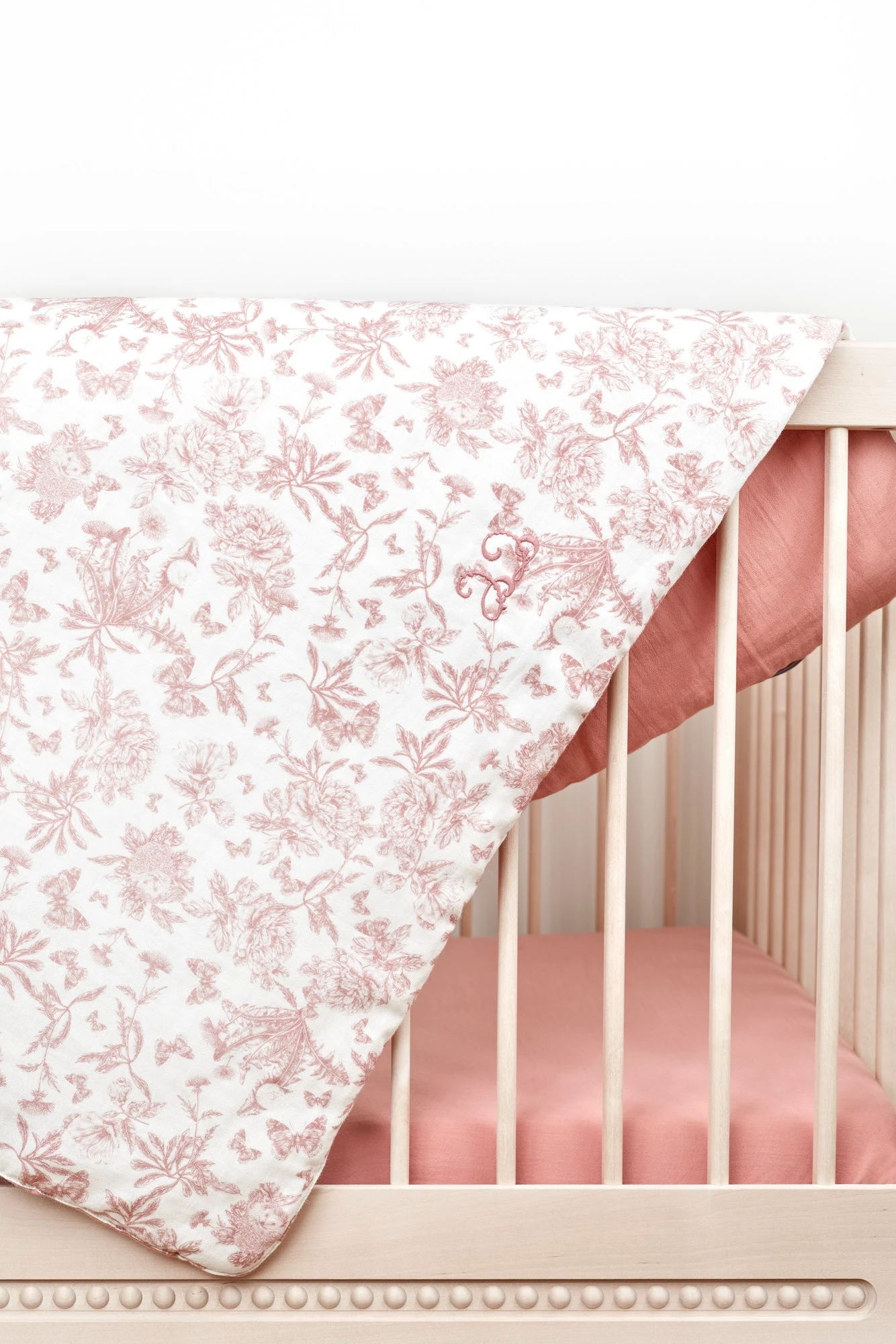 Plaid Réversible- Imprimé Inspiration Toile De Jouy 3 Plaid Réversible- Imprimé Inspiration Toile De Jouy