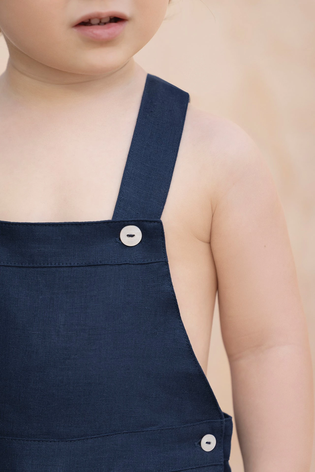 Salopette Courte - Marine Lin 6 Salopette Courte - Marine Lin – Image 4