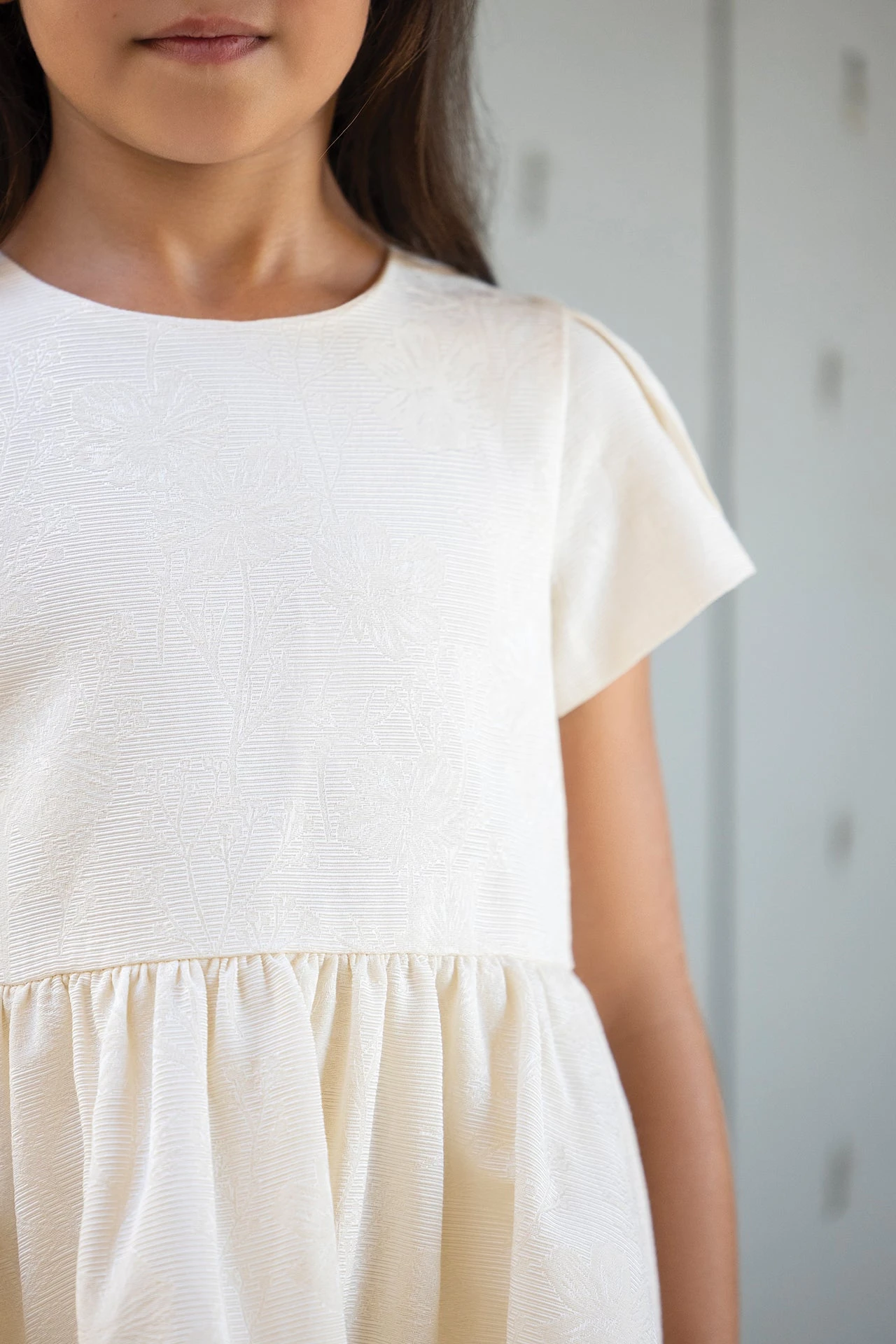 Robe - Ecru Bouffante 4 Robe - Ecru Bouffante – Image 2