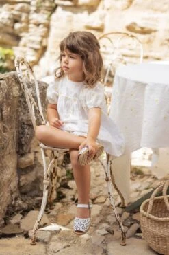 Ensemble Court - Blanc Marguerites Brodées