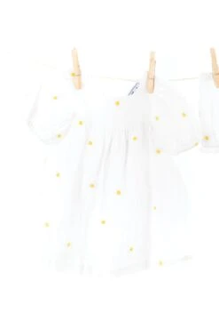 Ensemble Court - Blanc Marguerites Brodées -Mode Enfantine TY37021 01 2 266804f7 69cb 49f8 87f8 717944d49446