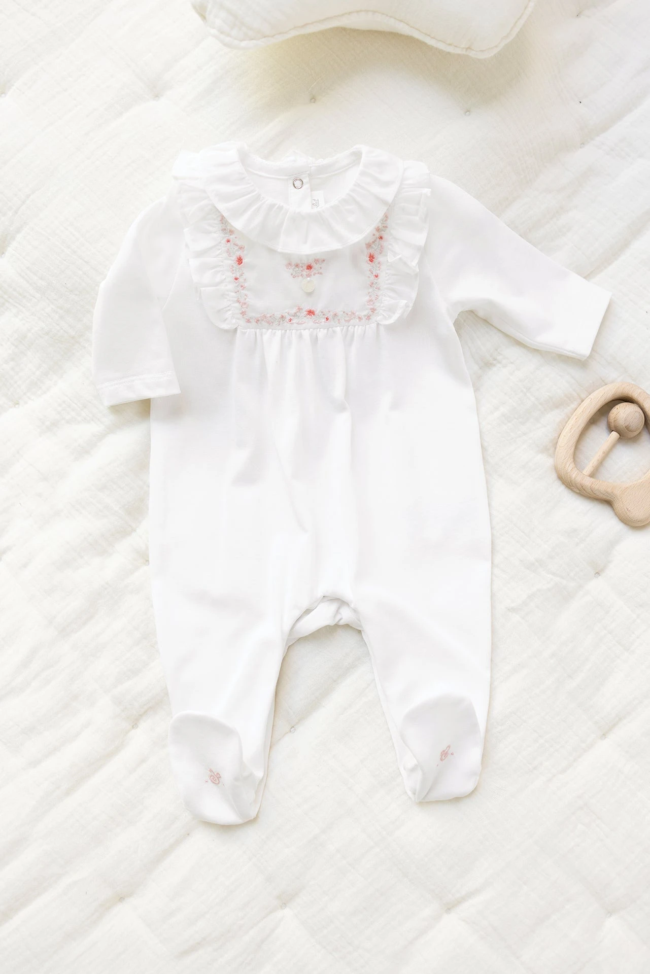 Pyjama - Blanc Col Plastron Broderies 3 Pyjama - Blanc Col Plastron Broderies