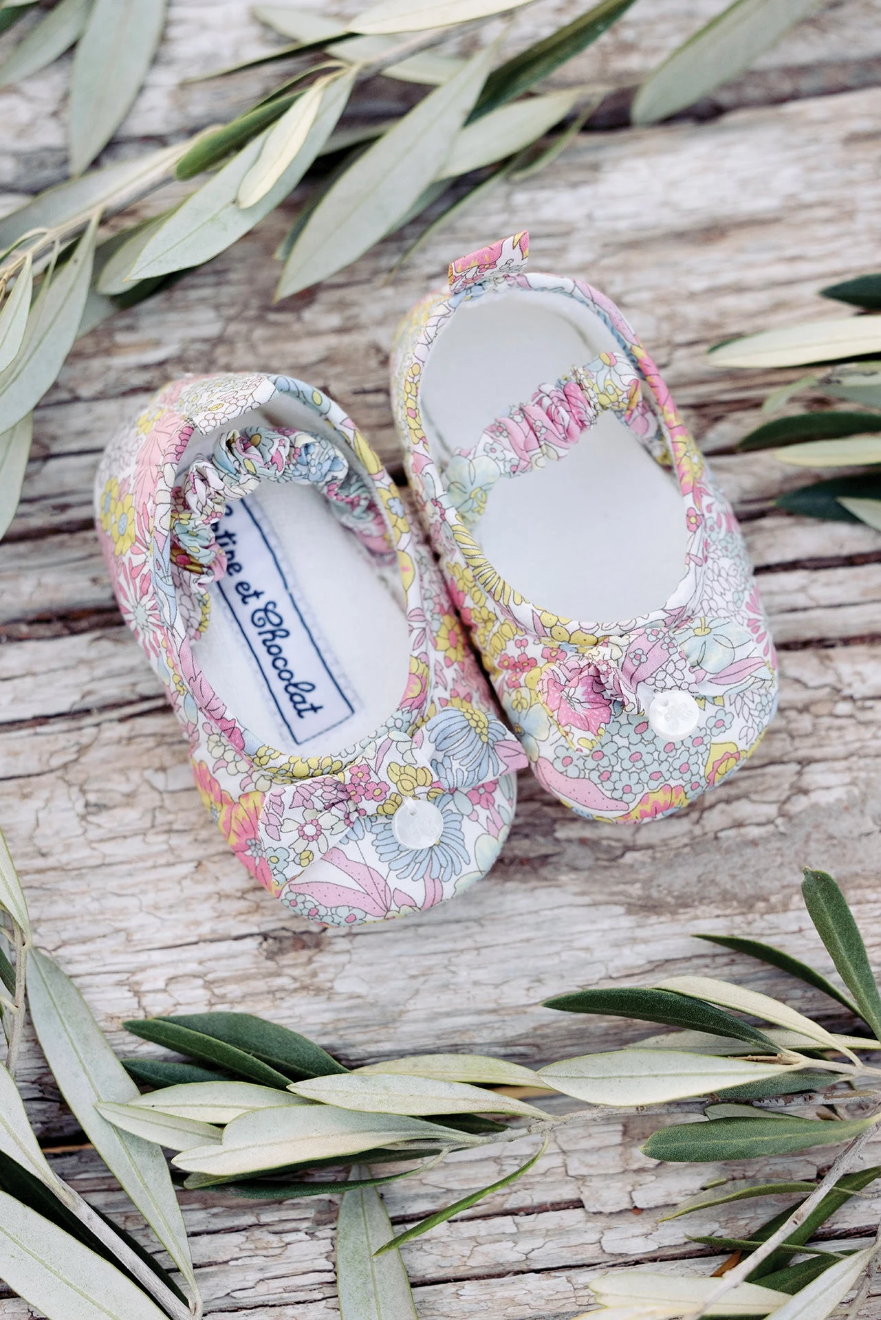 Chaussons - Tissu Liberty Mimosa 3 Chaussons - Tissu Liberty Mimosa